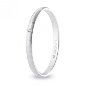 Alianza de boda oro blanco y diamante media caña 2 mm confort acabado hielo (B20CH1D)